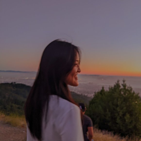 Meet your Posher, Iris - Picture 2 of 2